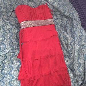 🔥 Sold 🔥 on mercari Beautiful red storm dress